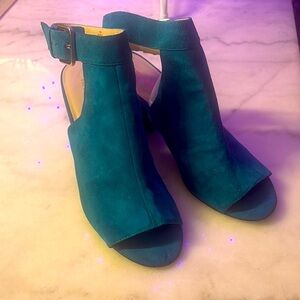 Nine West Blue Mules with Peep-Toe Design and Thick Heel